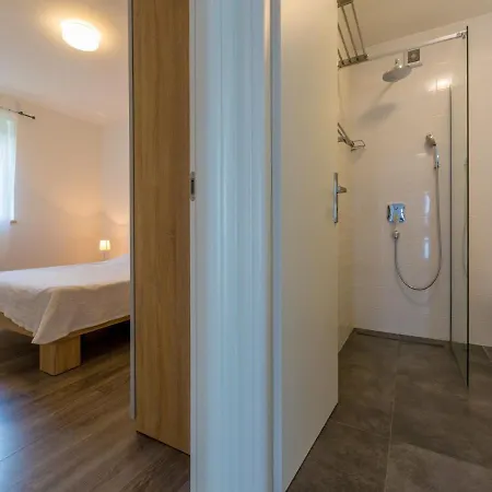 Azzaro Apartment