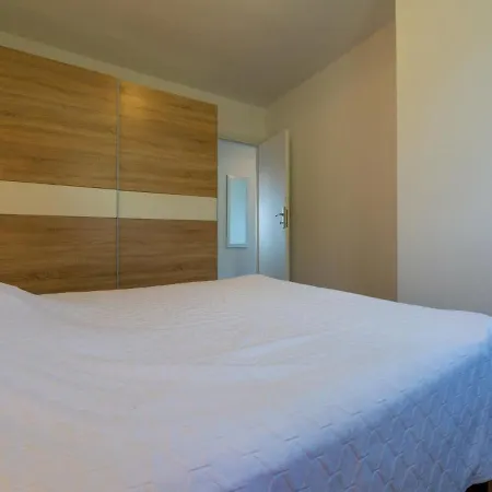 Azzaro Apartment *