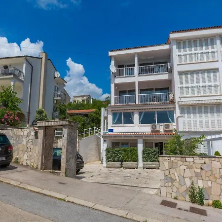 Azzaro Crikvenica