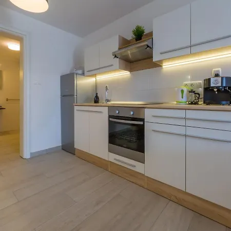 Apartment Azzaro