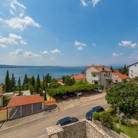 Apartment Azzaro