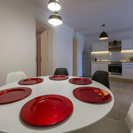 Apartment Azzaro *